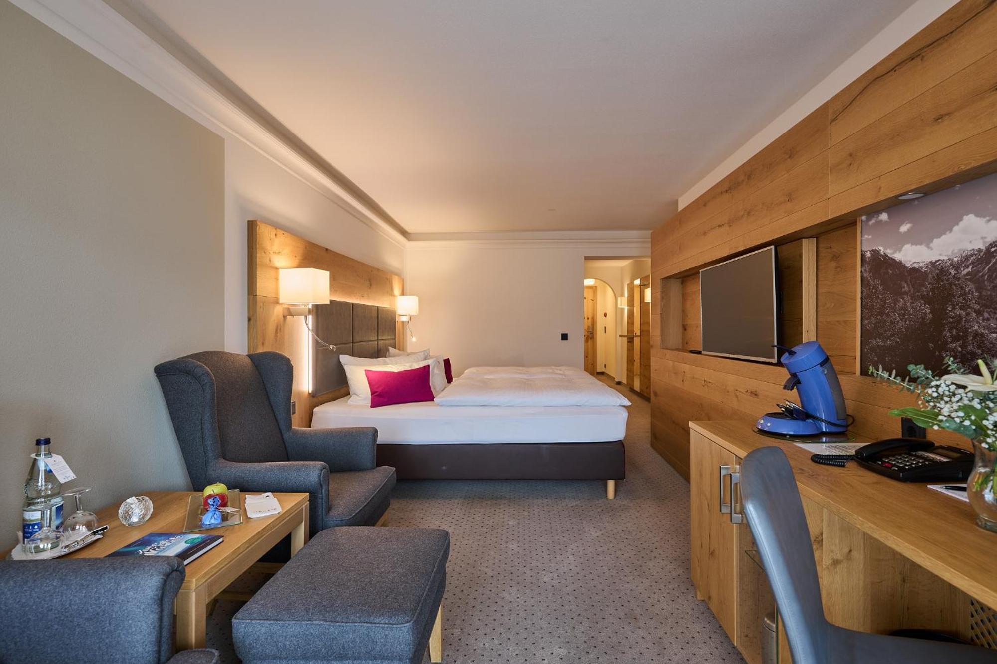 Schuele'S Wellnessresort & Spa Adults Only Оберстдорф Экстерьер фото